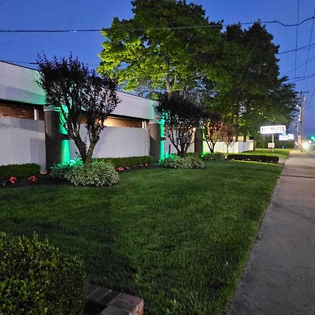 112 Motel เมดฟอร์ด ภายนอก รูปภาพ